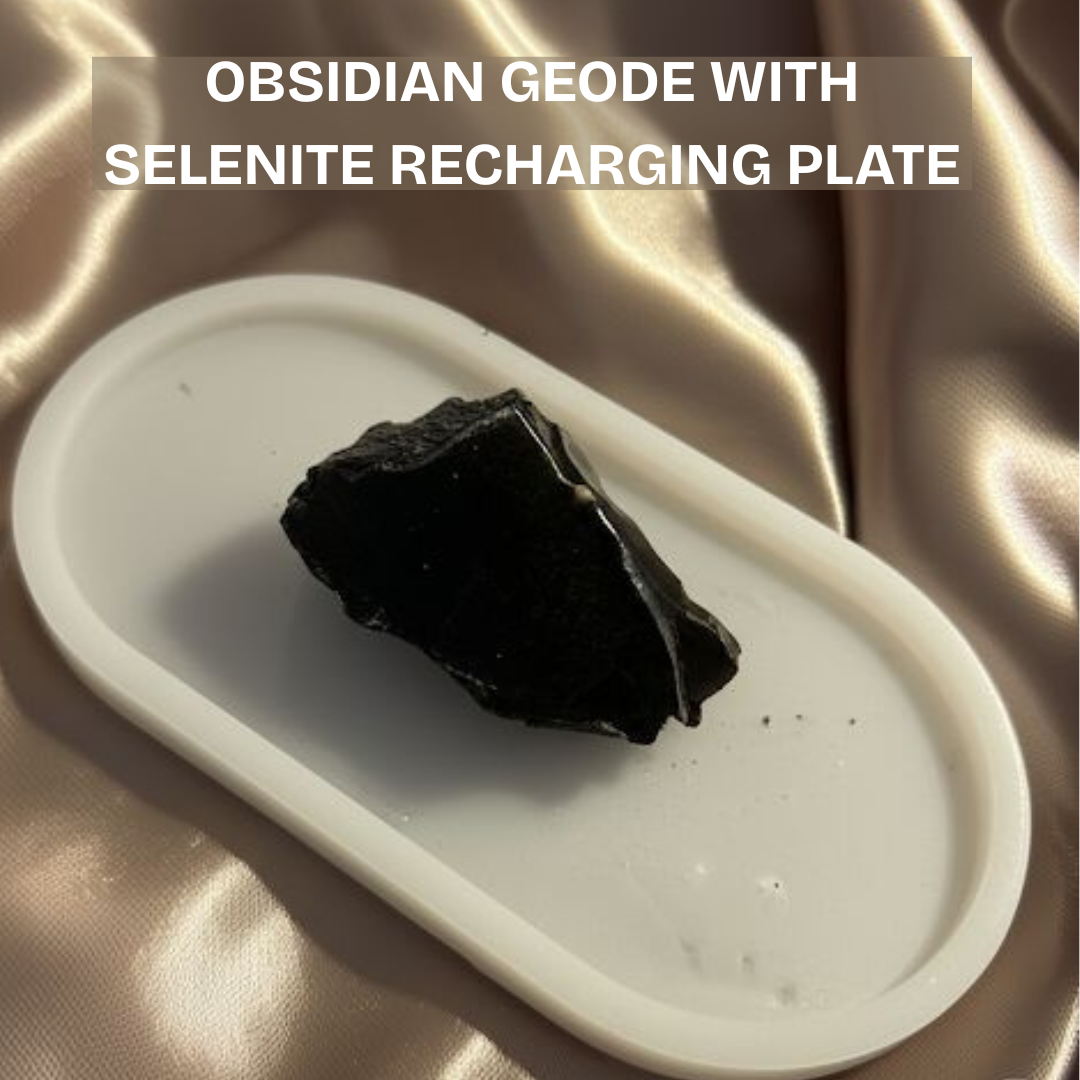 OBSIDIAN GEODE AND SELENITE RECHARGING PLATE| OBSIDIAN GEODE AND SELENITE PLATE